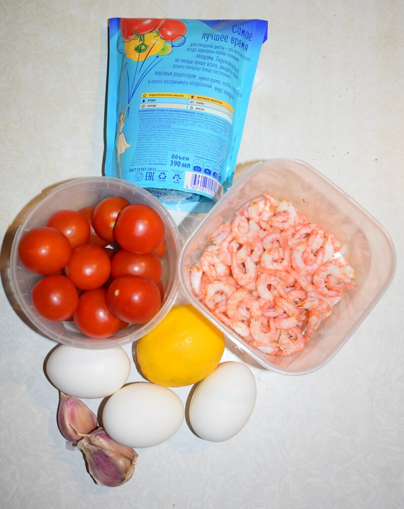ингредиенты салата с креветками
