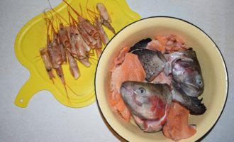 подготавливаем морепродукты